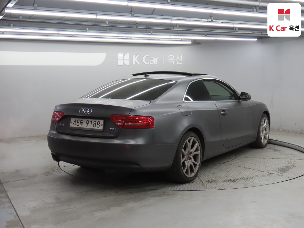 Audi A5 2012 - Image 2