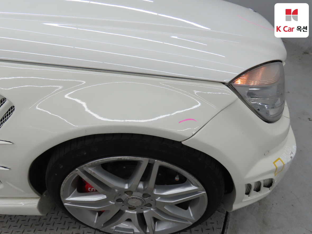 메르세데스-벤츠 C-클래스 2011 - 이미지 43