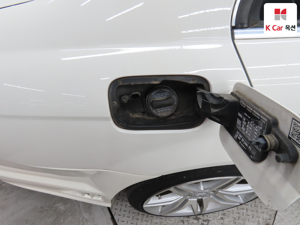 메르세데스-벤츠 C-클래스 2011 - 이미지 28