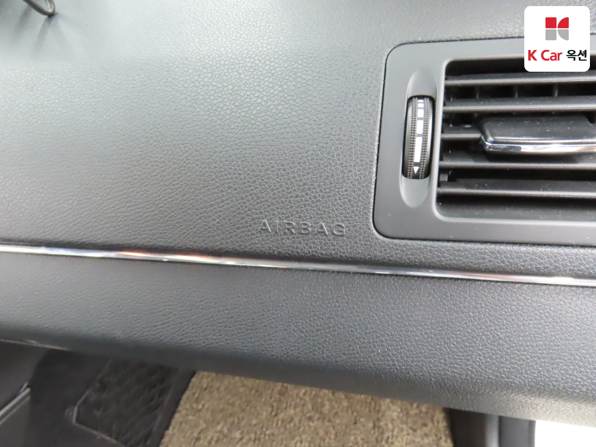 메르세데스-벤츠 C-클래스 2011 - 이미지 33