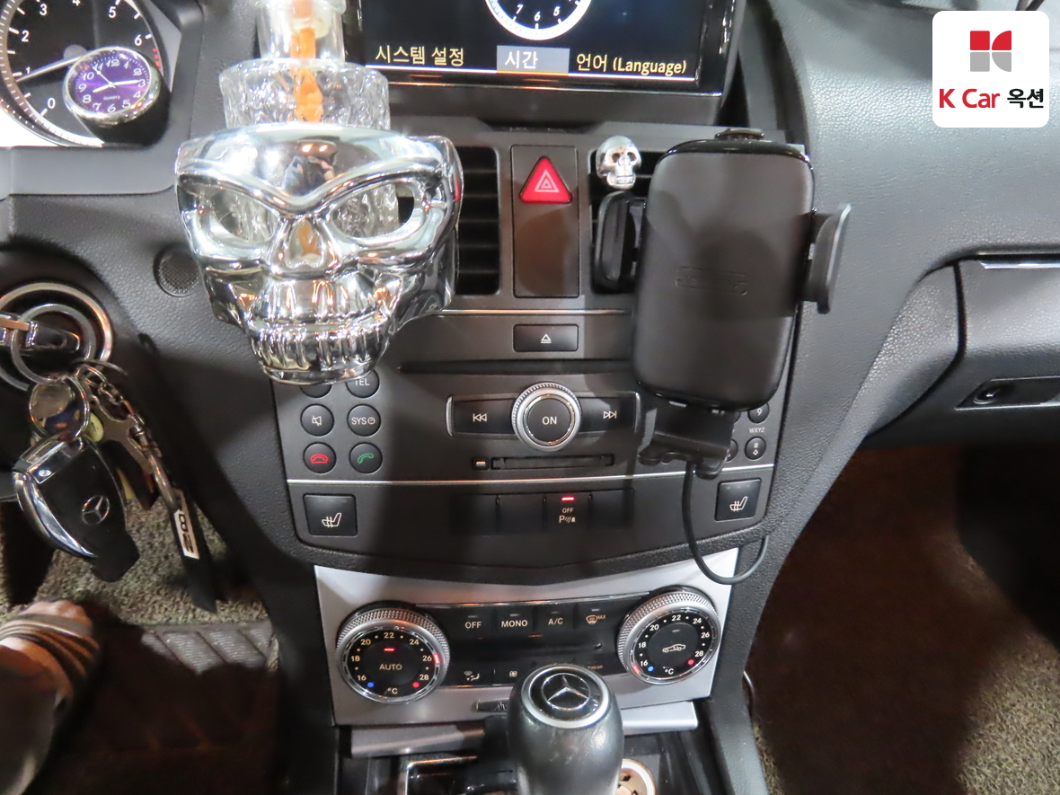 메르세데스-벤츠 C-클래스 2011 - 이미지 16