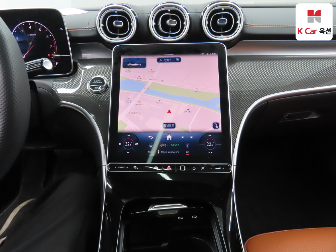 Mercedes-Benz C-Class 2025 - Image 6