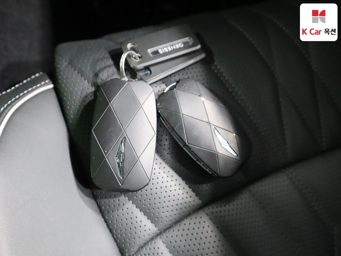 Genesis G90 2023 - Image 17