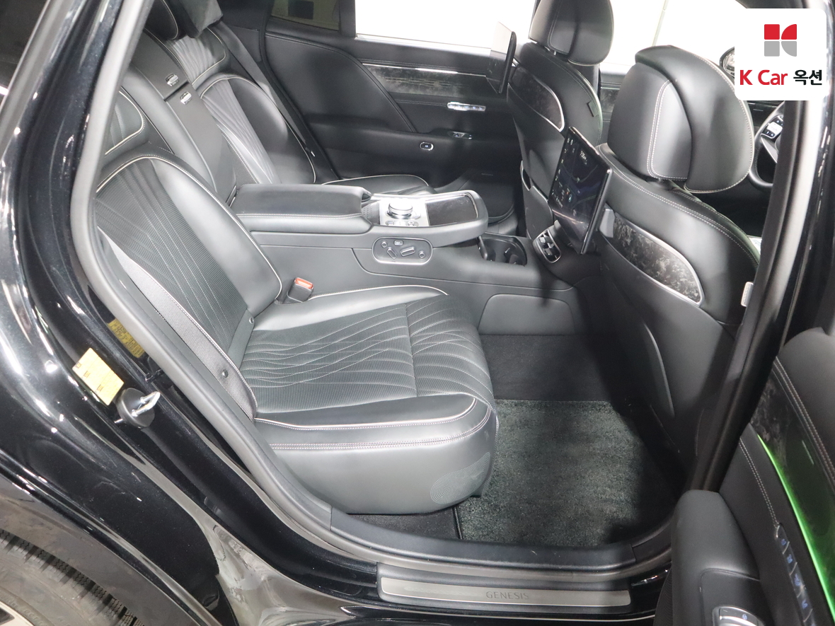 Genesis G90 2023 - Image 30