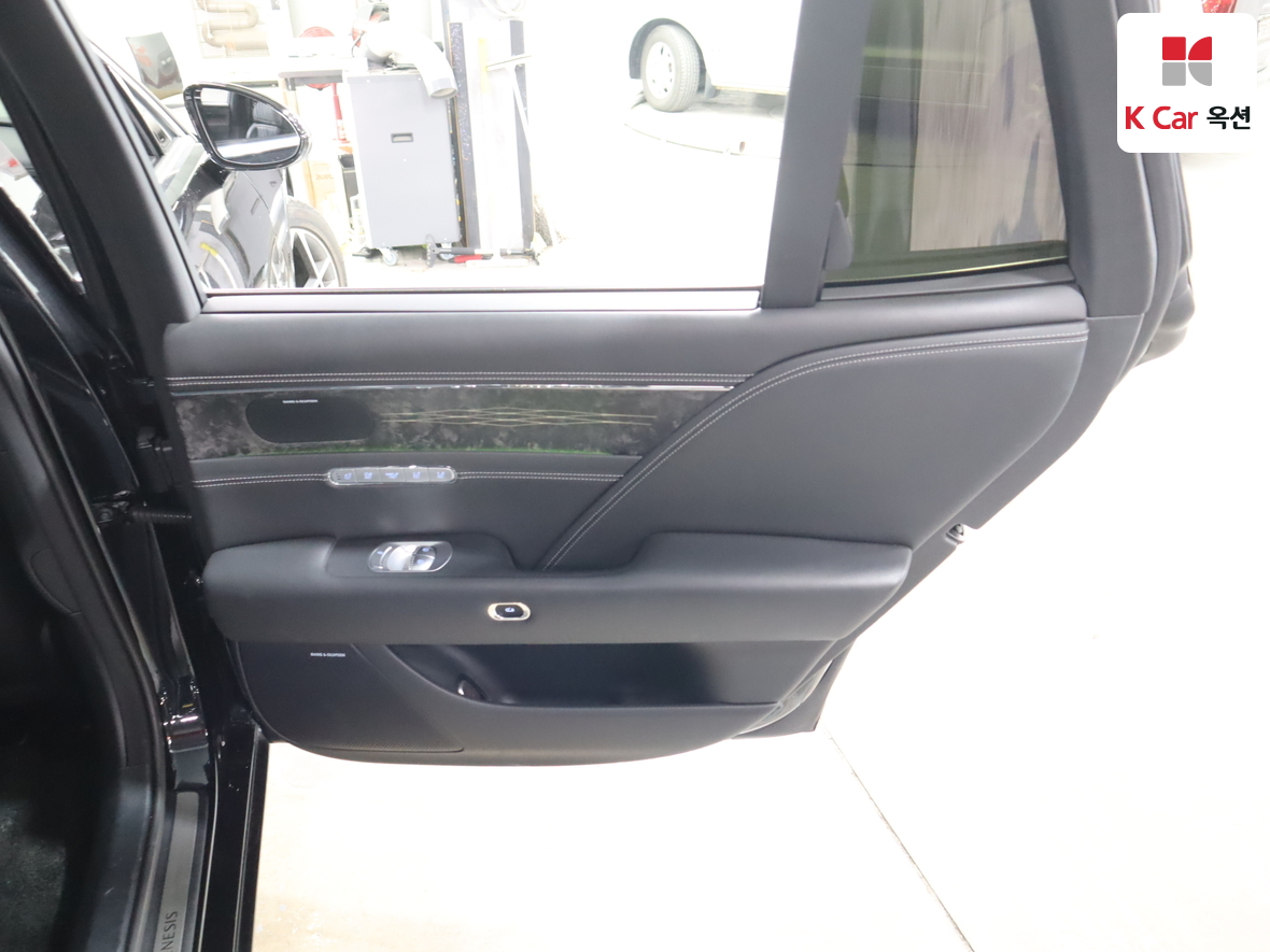 Genesis G90 2023 - Image 29