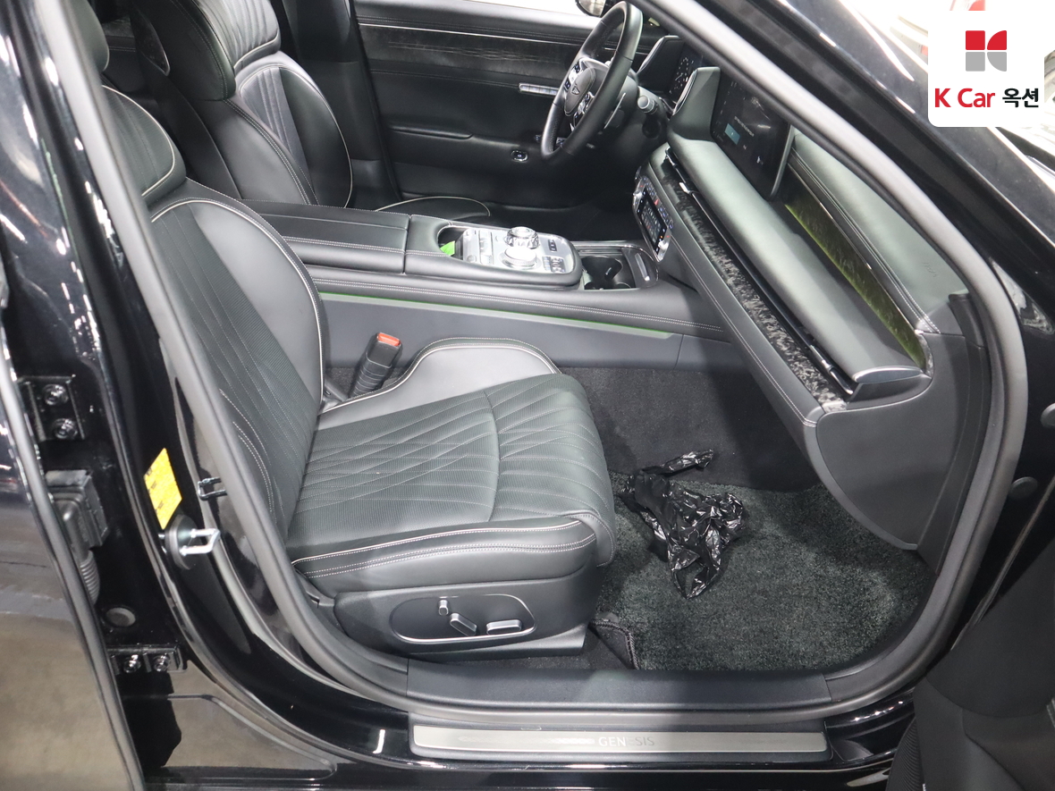 Genesis G90 2023 - Image 32