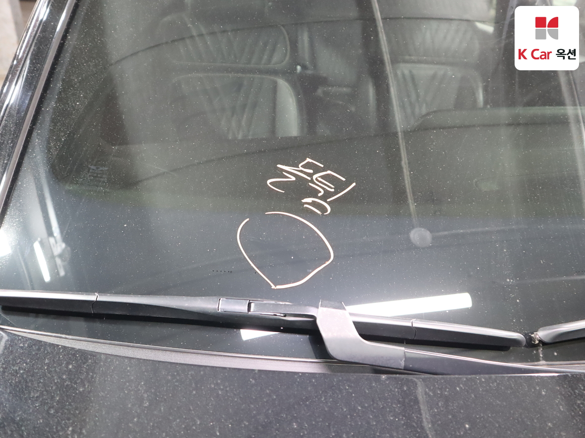 Genesis G90 2023 - Image 36