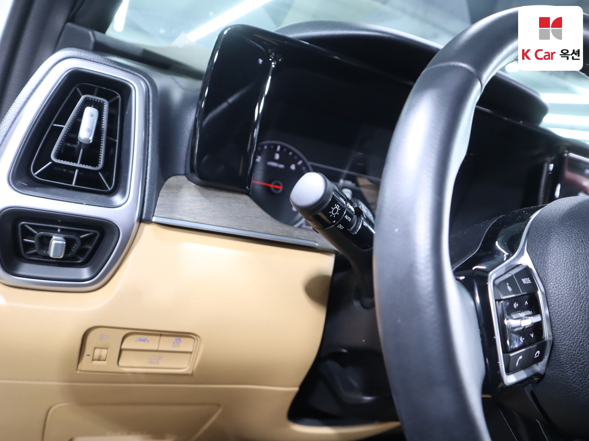 كيا سورينتو 2023 - صورة 9