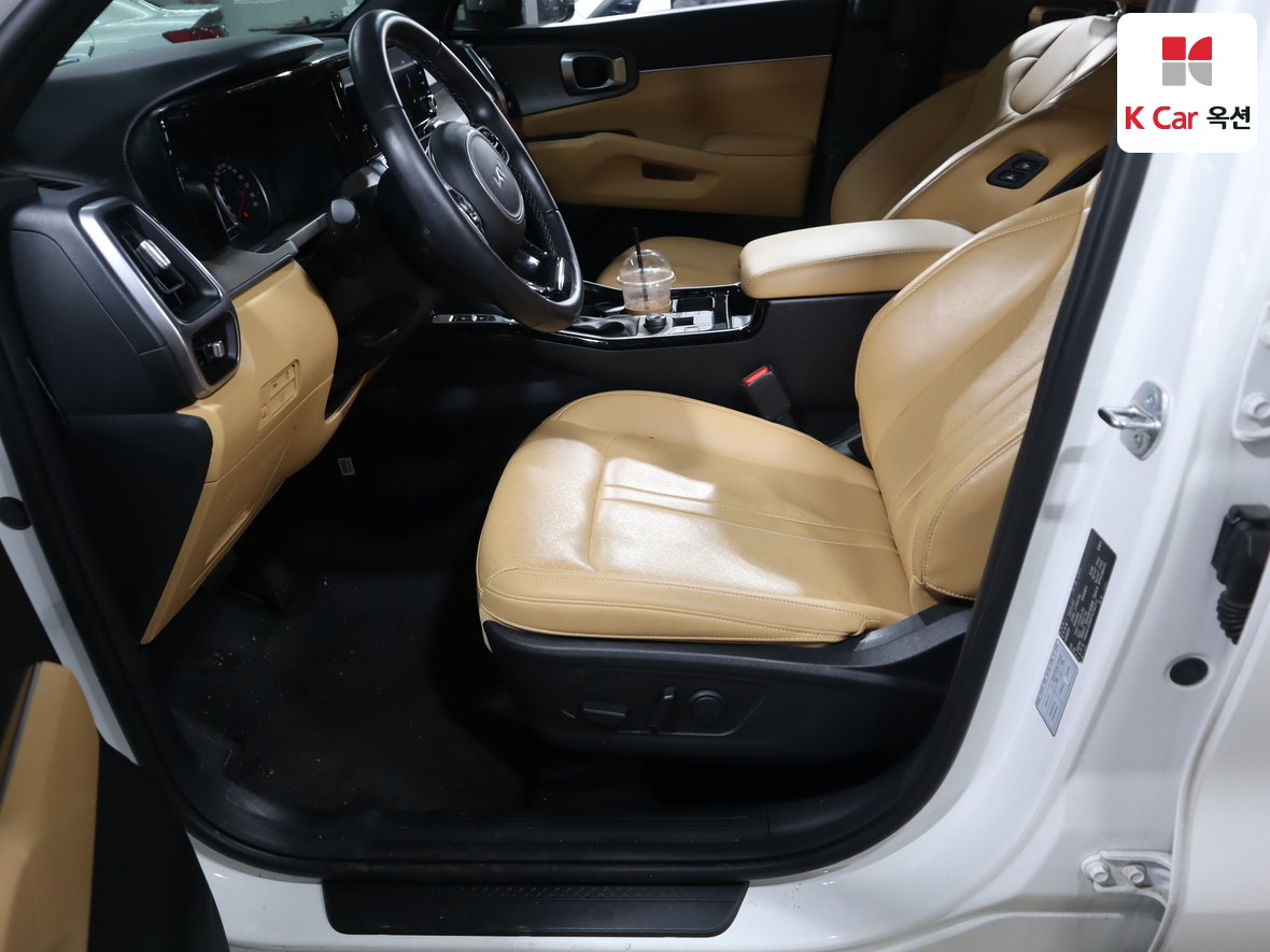 كيا سورينتو 2023 - صورة 18