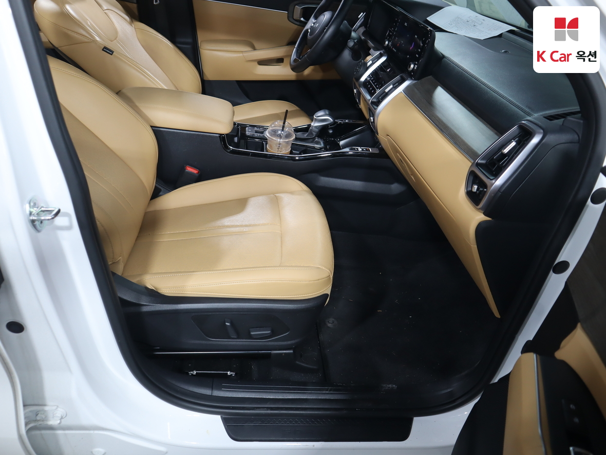 كيا سورينتو 2023 - صورة 31