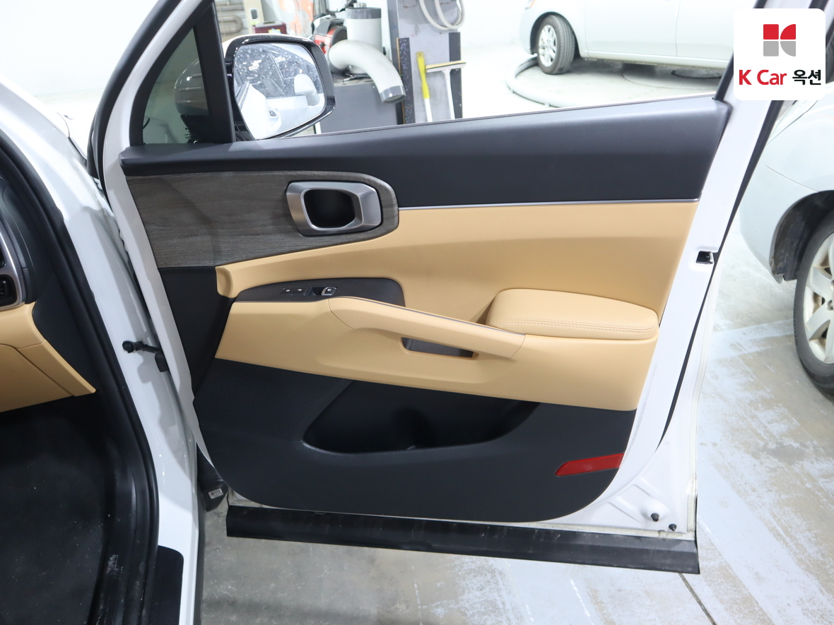 كيا سورينتو 2023 - صورة 30