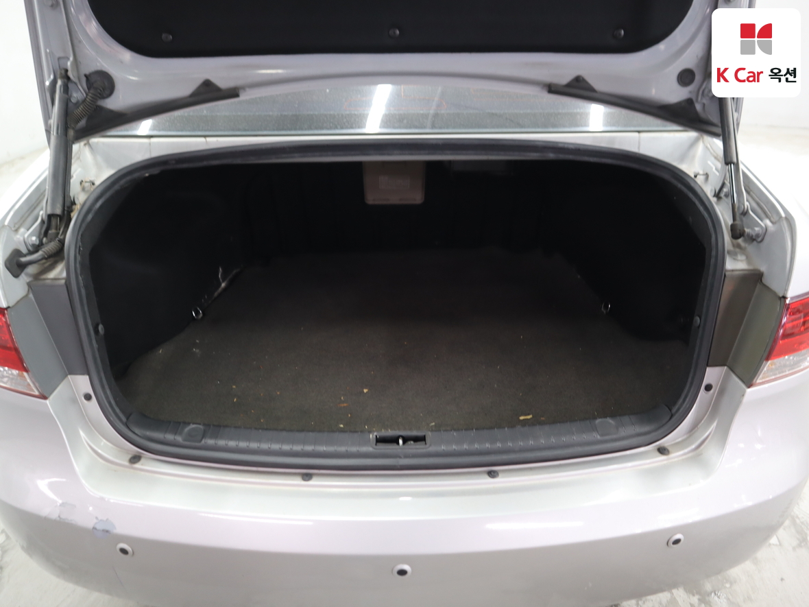 Hyundai Sonata 2006 - Image 25