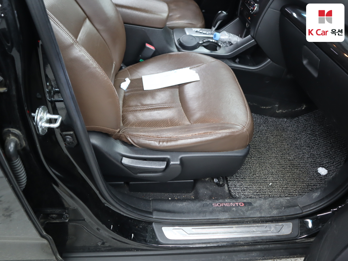 كيا سورينتو 2011 - صورة 32