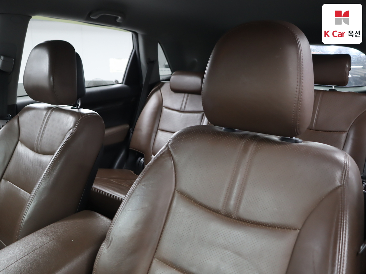 كيا سورينتو 2011 - صورة 20