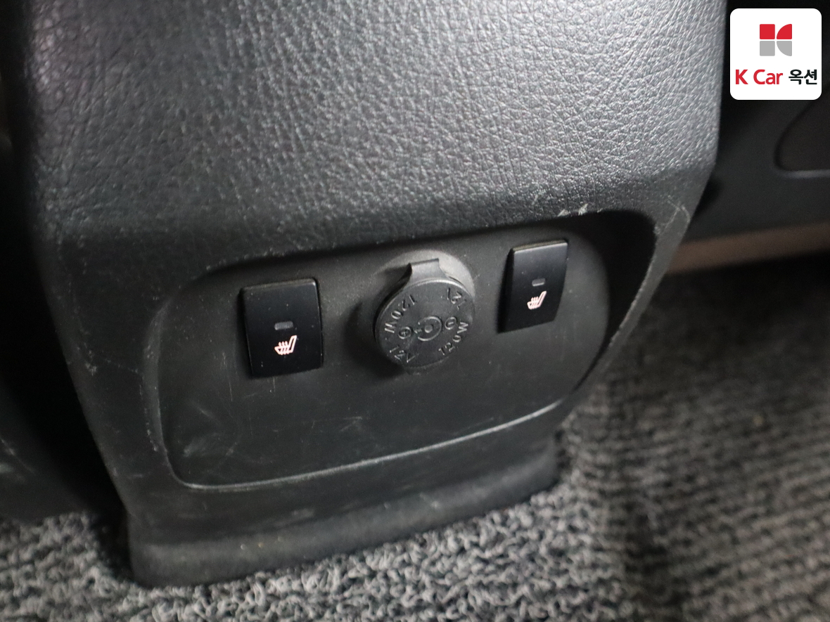 كيا سورينتو 2011 - صورة 25