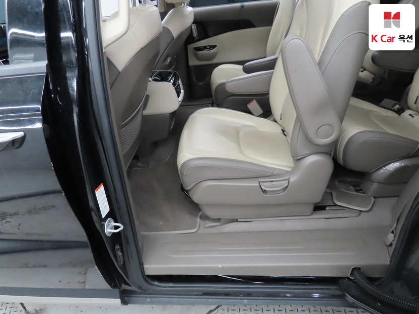 كيا - كارنفال - Image 22