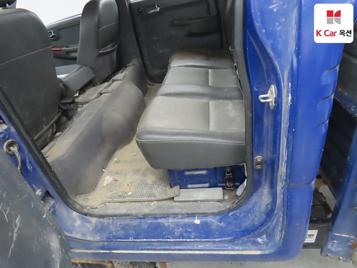 جنرال موتورز كوريا شاحنة 2009 - صورة 24