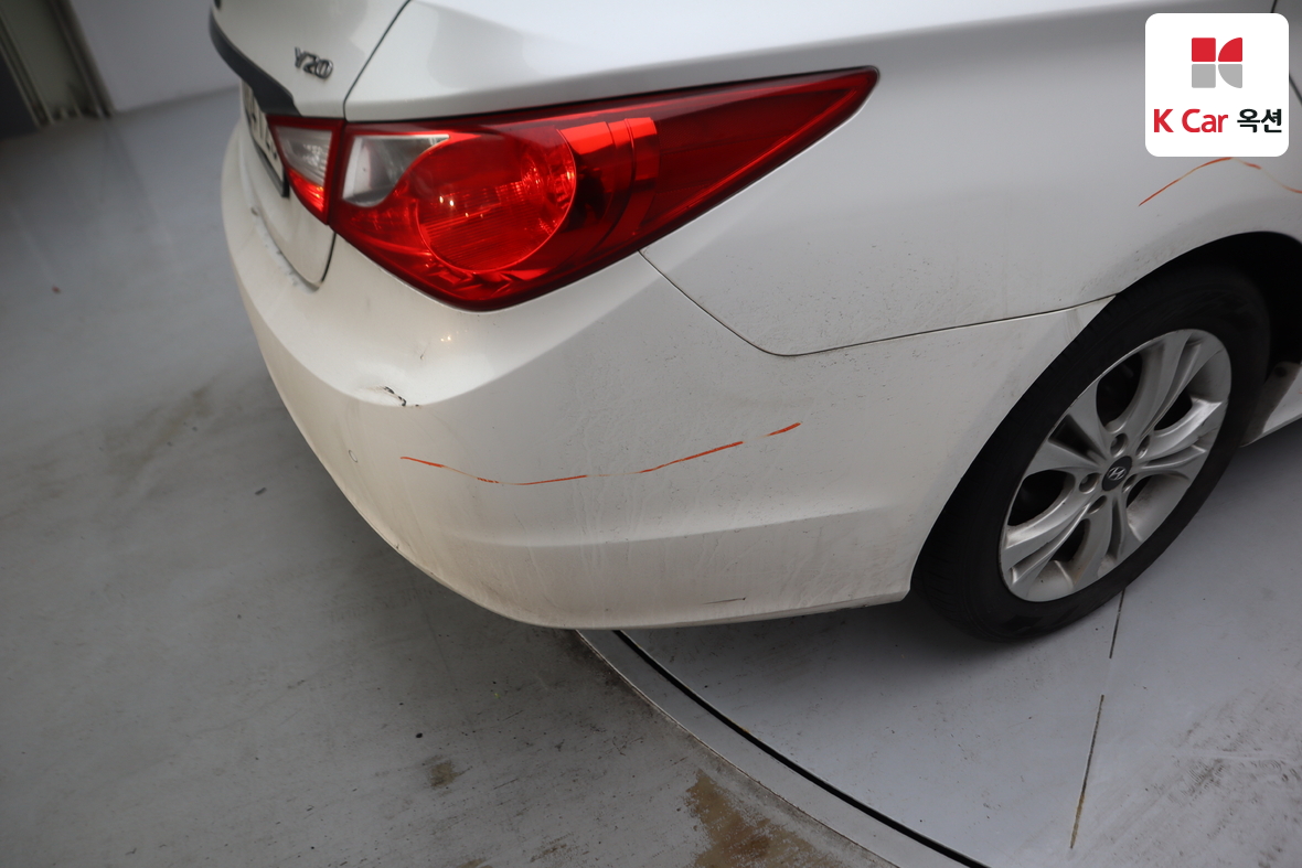 Hyundai Sonata 2011 - Image 38