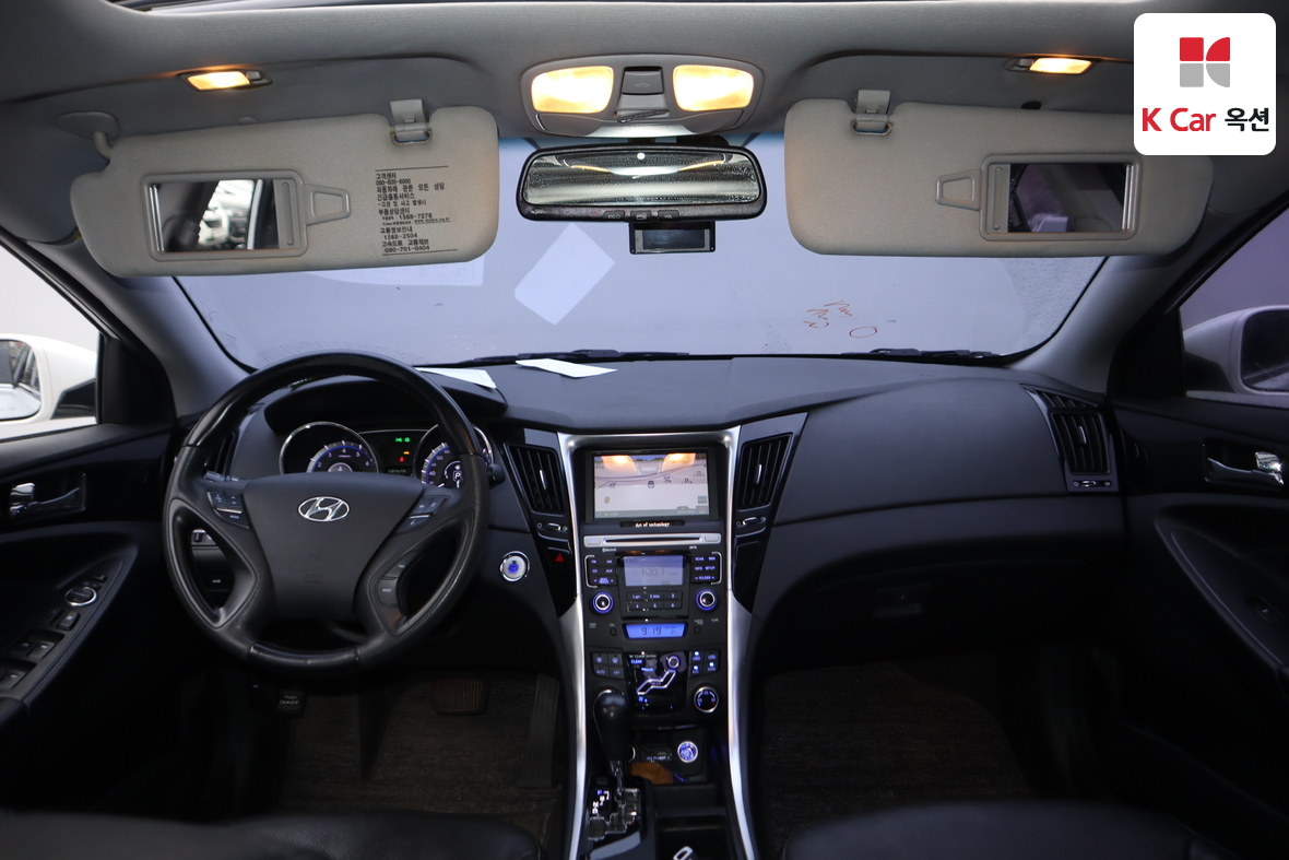 Hyundai Sonata 2011 - Image 3
