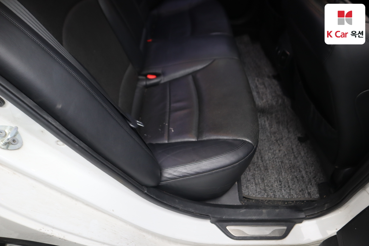 Hyundai Sonata 2011 - Image 31