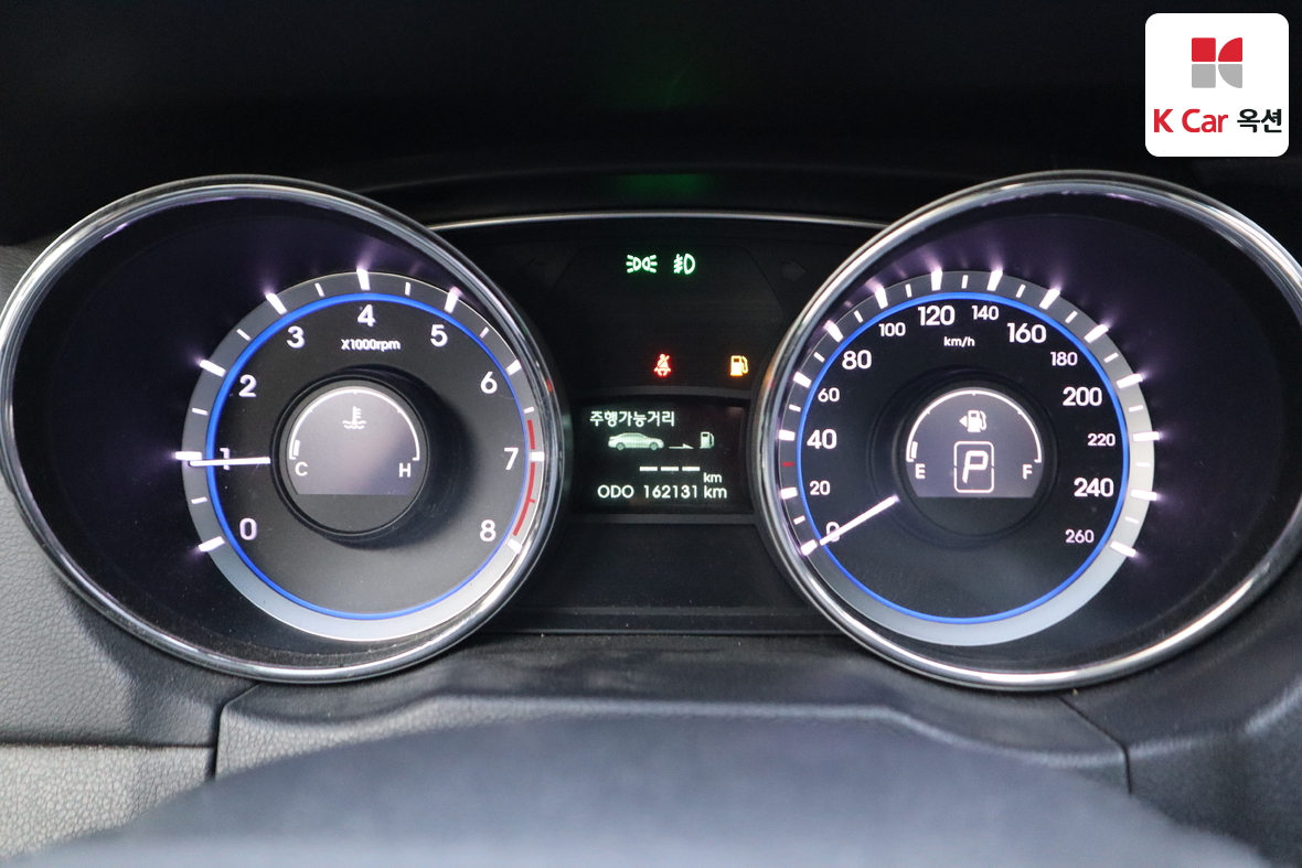 Hyundai Sonata 2011 - Image 5
