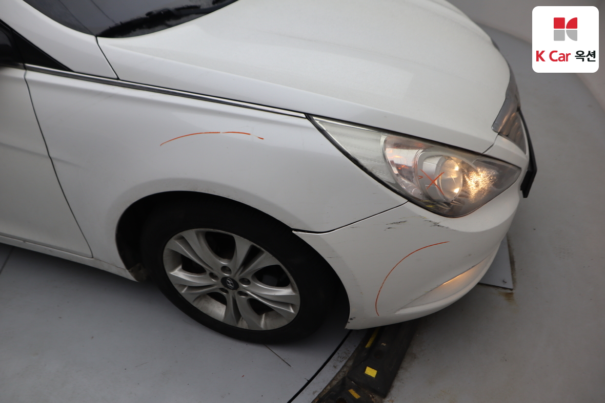 Hyundai Sonata 2011 - Image 41