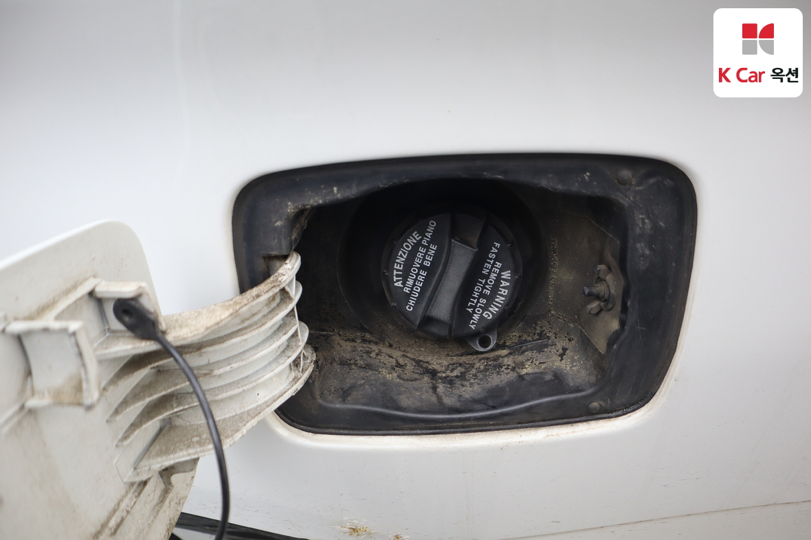 Hyundai Sonata 2011 - Image 28