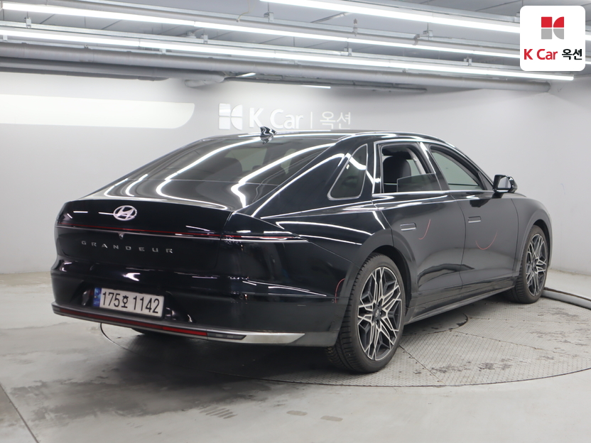 هيونداي - أزيرا - Image 2