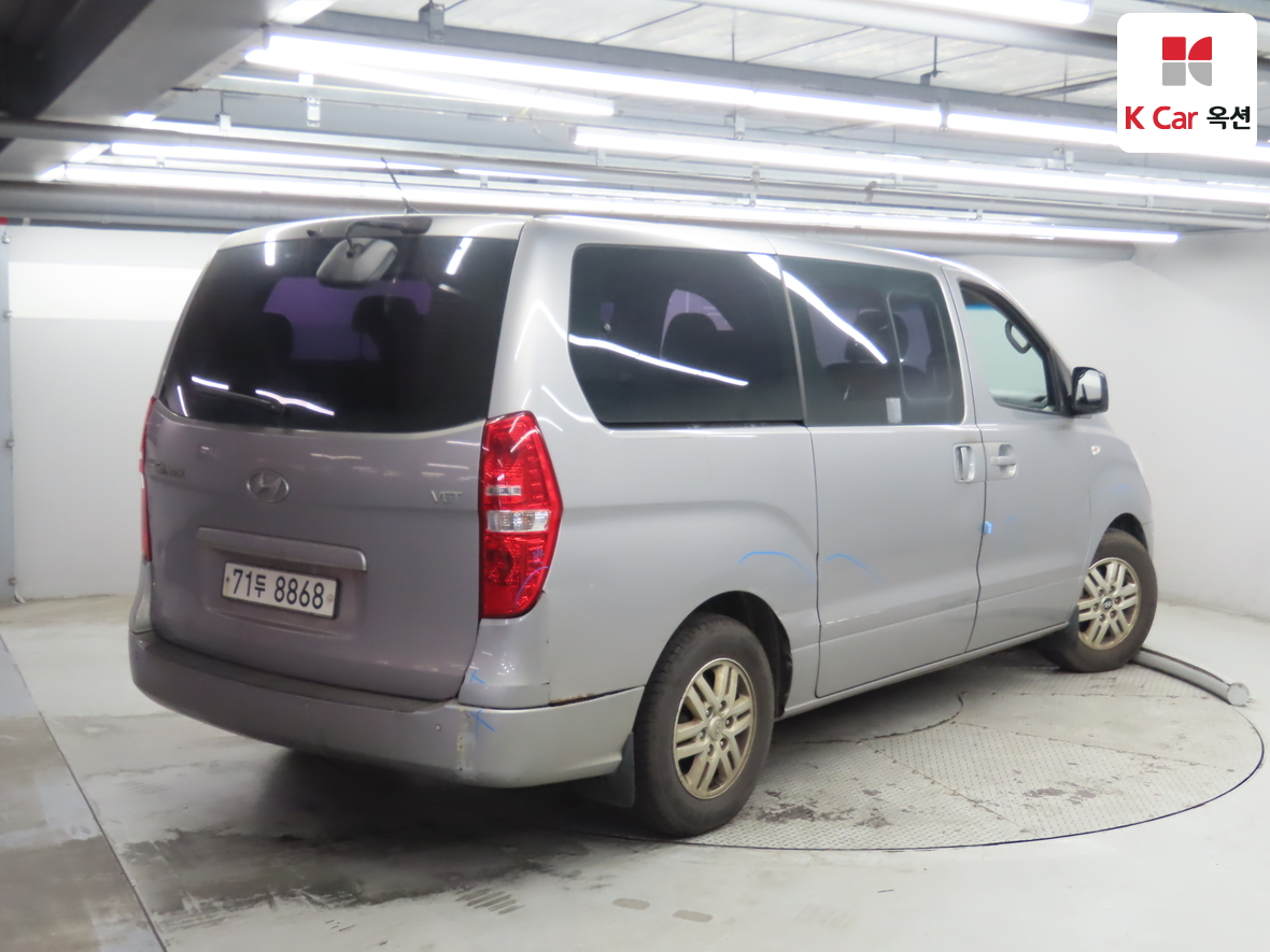 Hyundai Grand Starex 2016 - Image 2