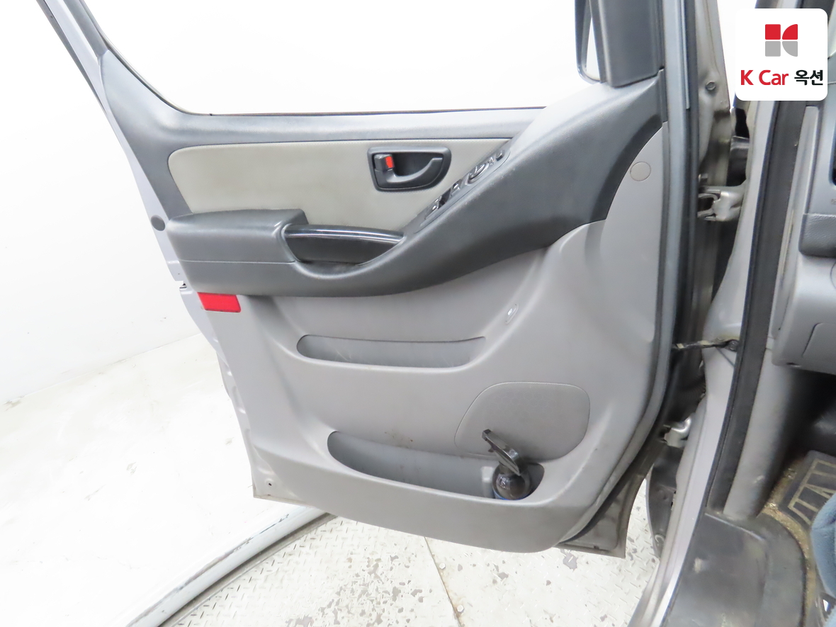 Hyundai Grand Starex 2016 - Image 8