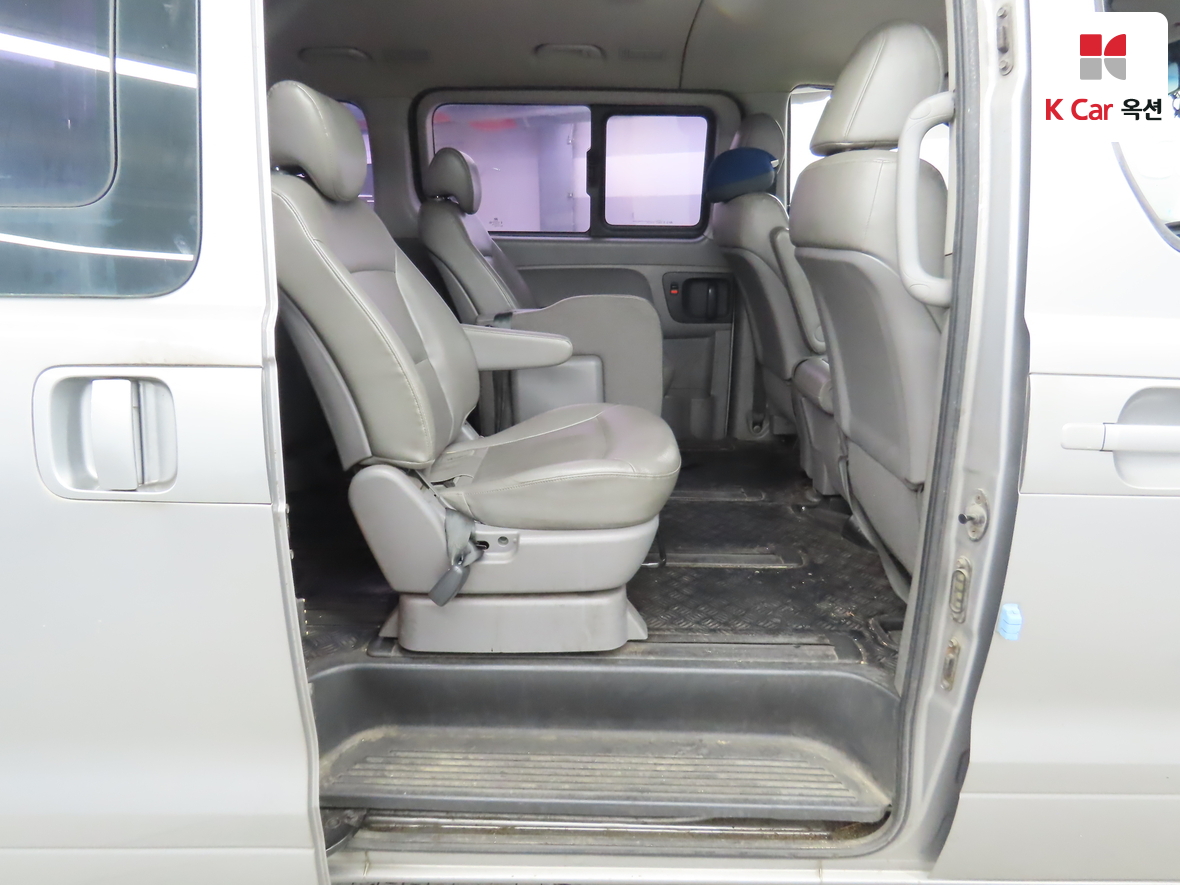 Hyundai Grand Starex 2016 - Image 27