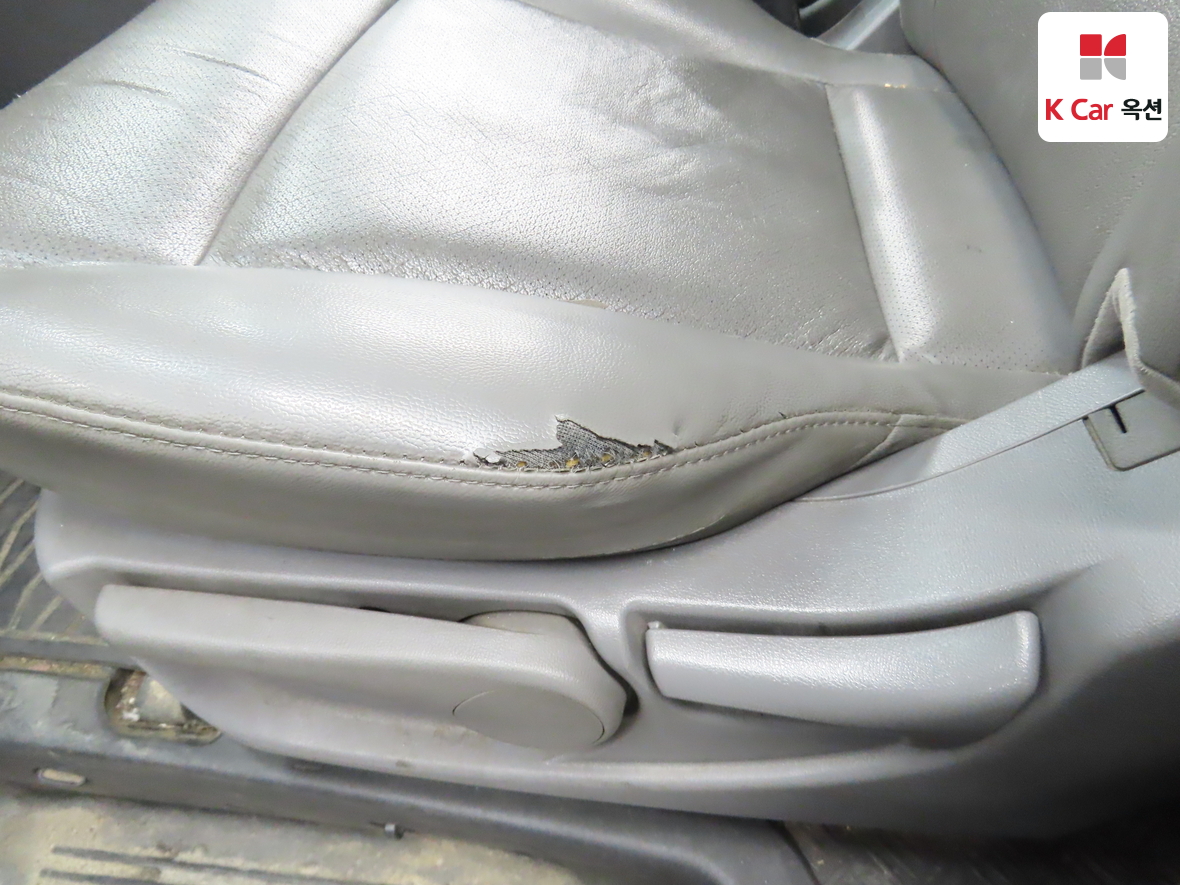 Hyundai Grand Starex 2016 - Image 19