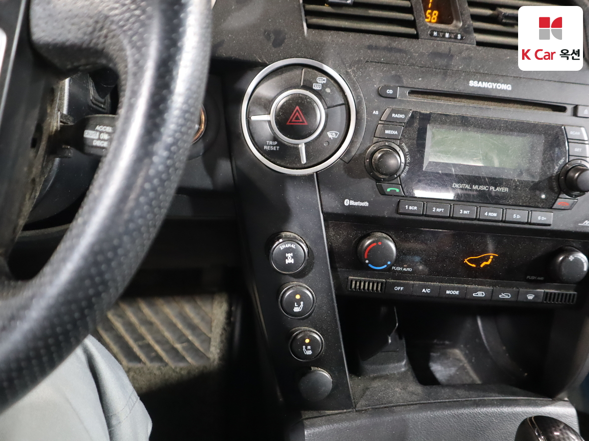 سانج يونج كوراندو سبورت 2013 - صورة 17