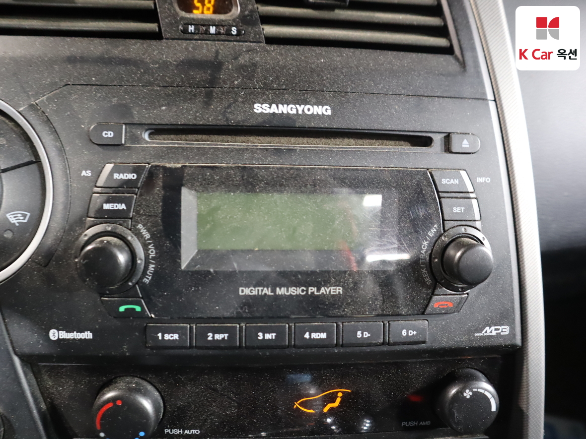 سانج يونج كوراندو سبورت 2013 - صورة 15