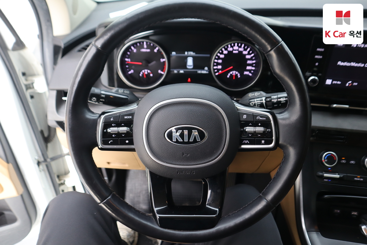 Kia Carnival 2021 - Image 10