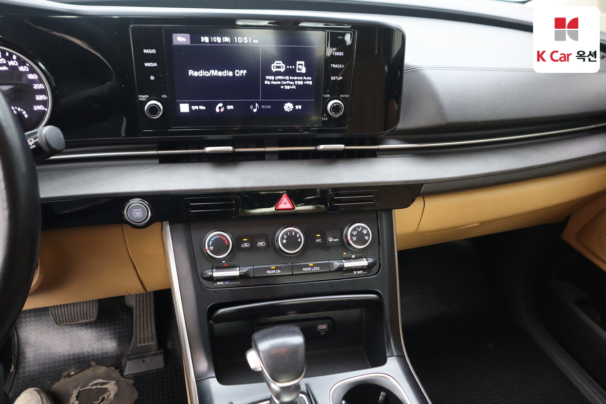 Kia Carnival 2021 - Image 6