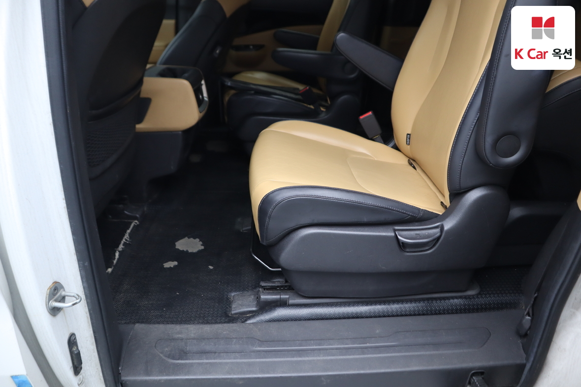 Kia Carnival 2021 - Image 21