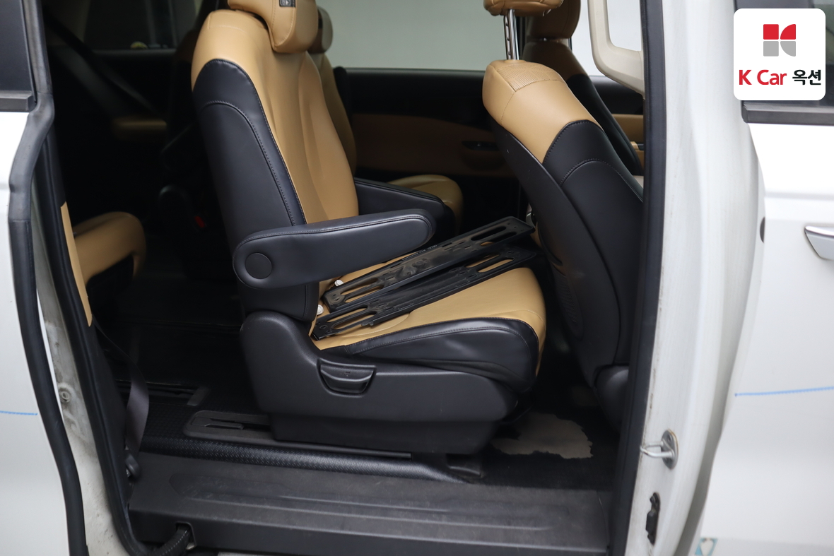 Kia Carnival 2021 - Image 26