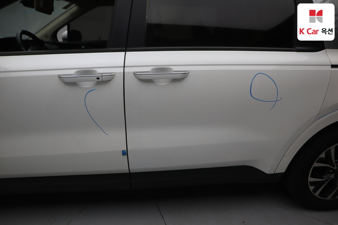 Kia Carnival 2021 - Image 43