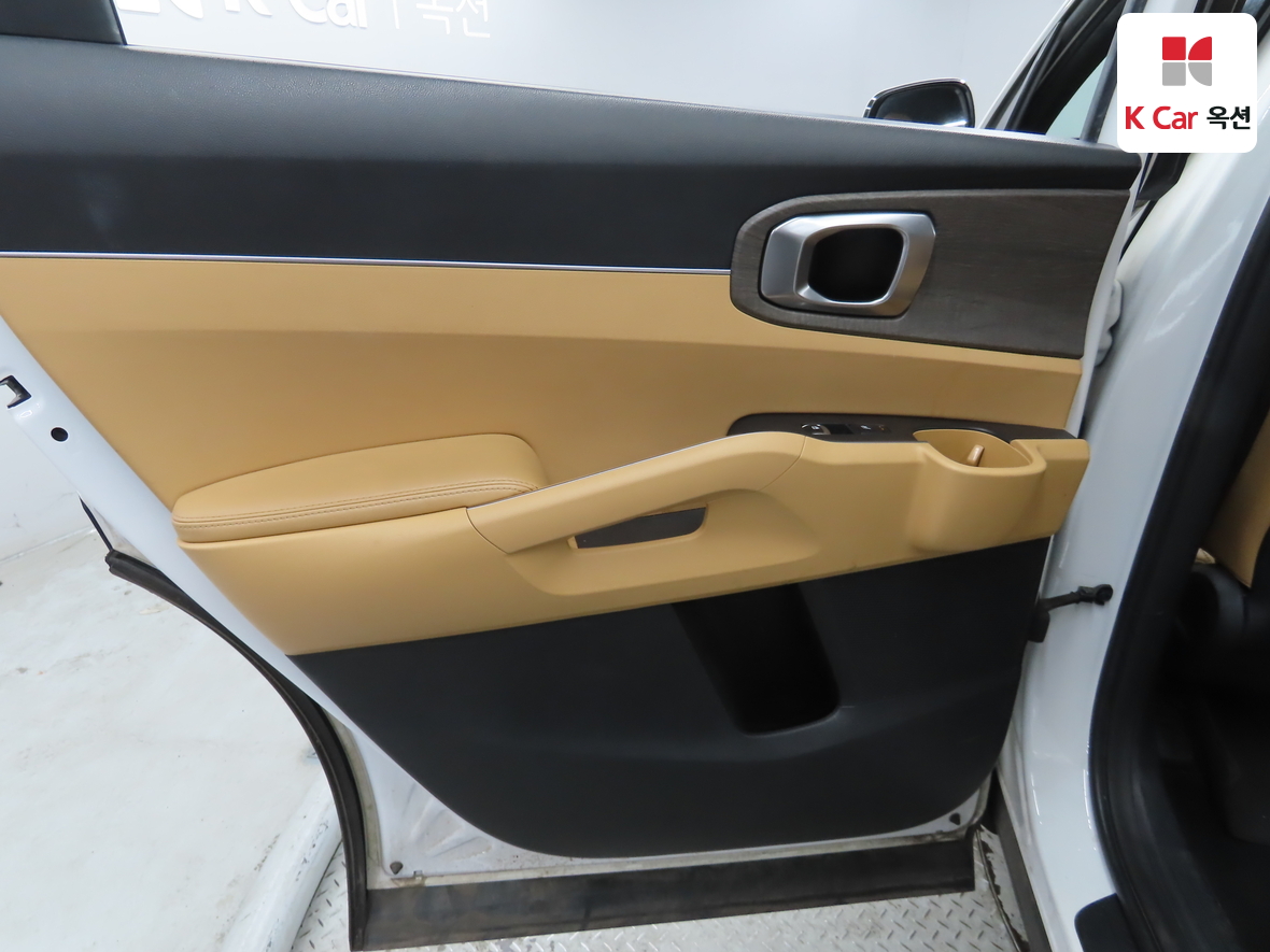 Kia Sorento 2021 - Image 22