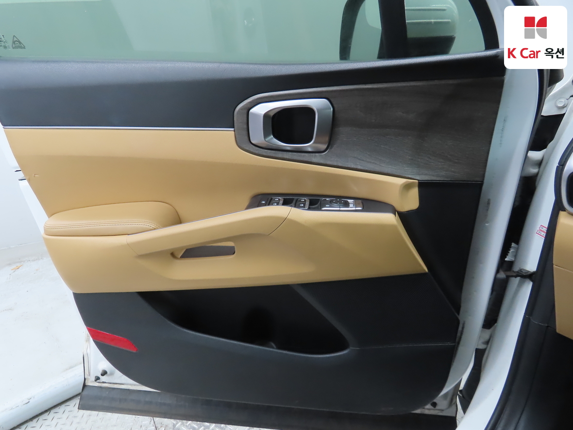 Kia Sorento 2021 - Image 8