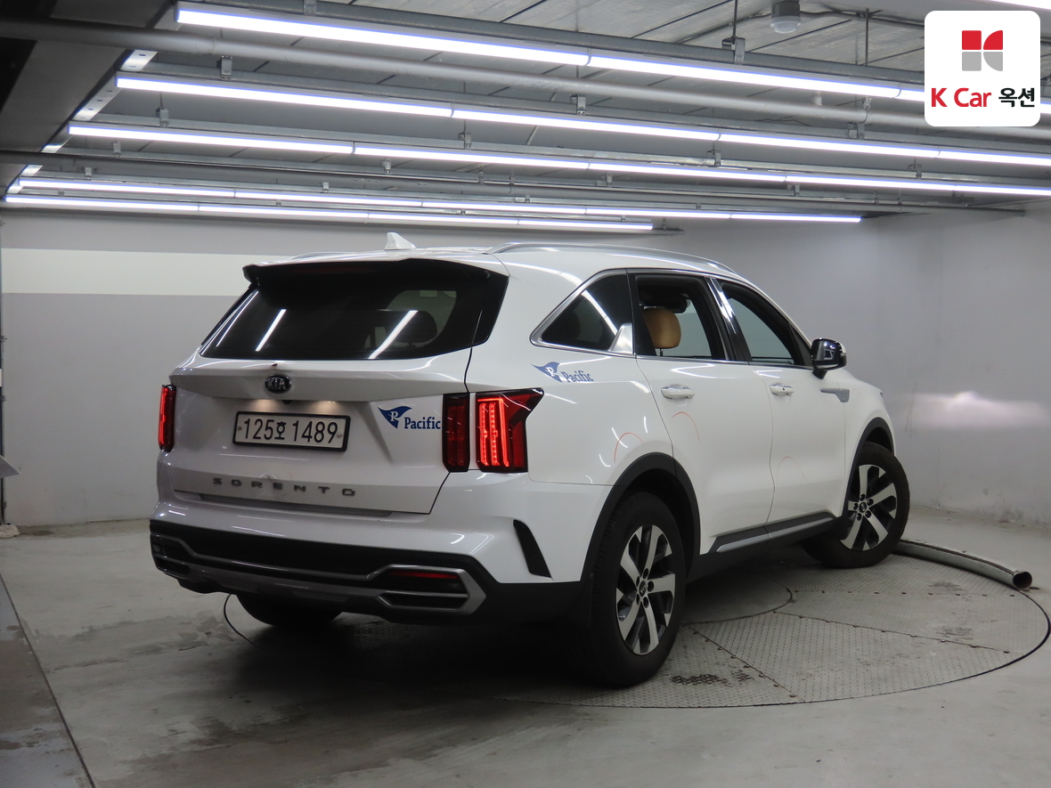 Kia Sorento 2021 - Image 2