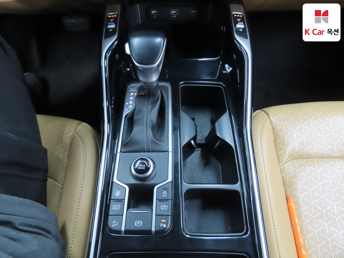 Kia Sorento 2021 - Image 16