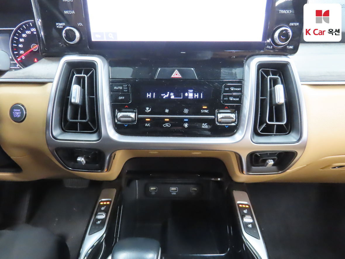 Kia Sorento 2021 - Image 15
