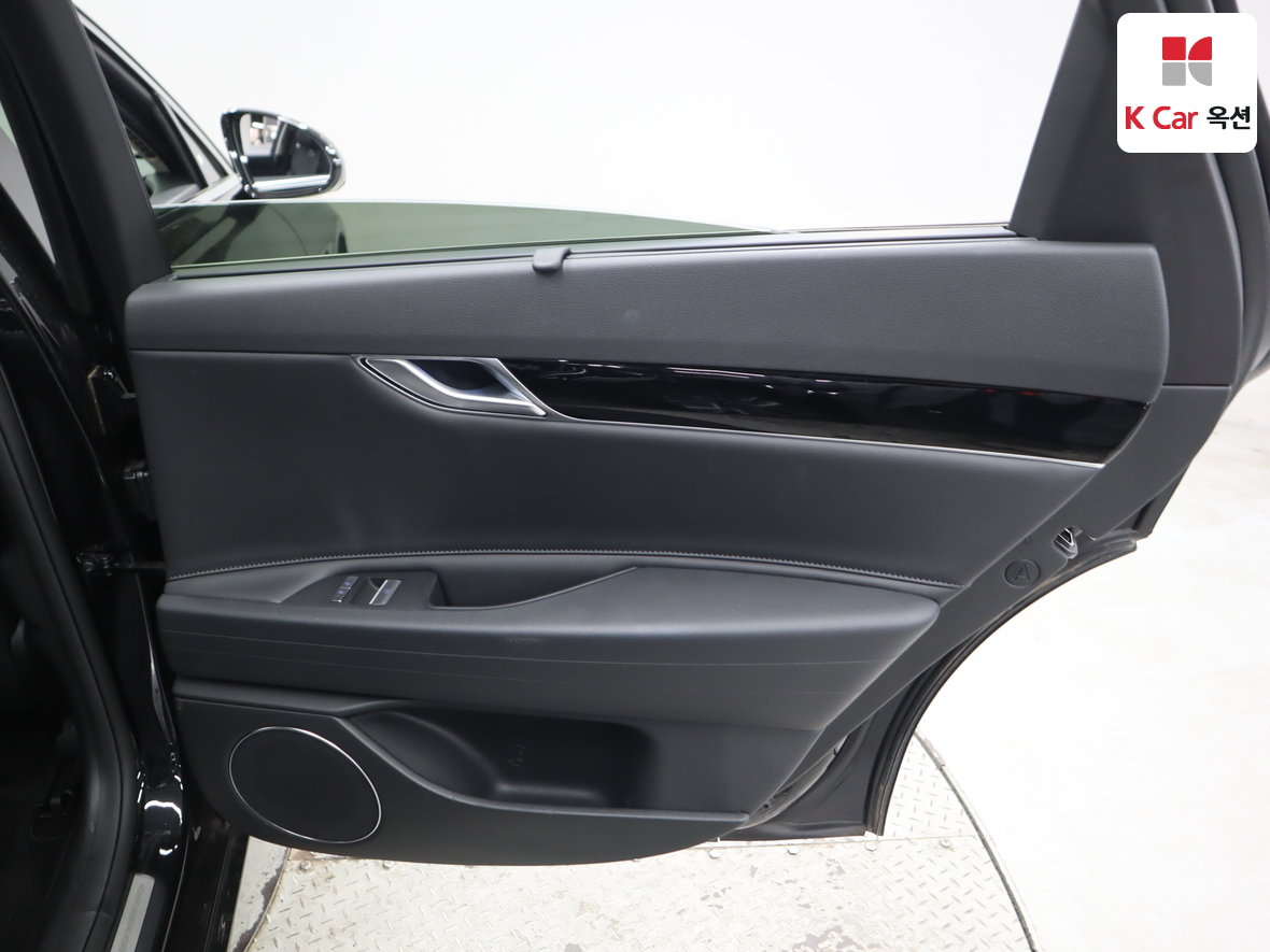 Genesis G80 2024 - Image 29