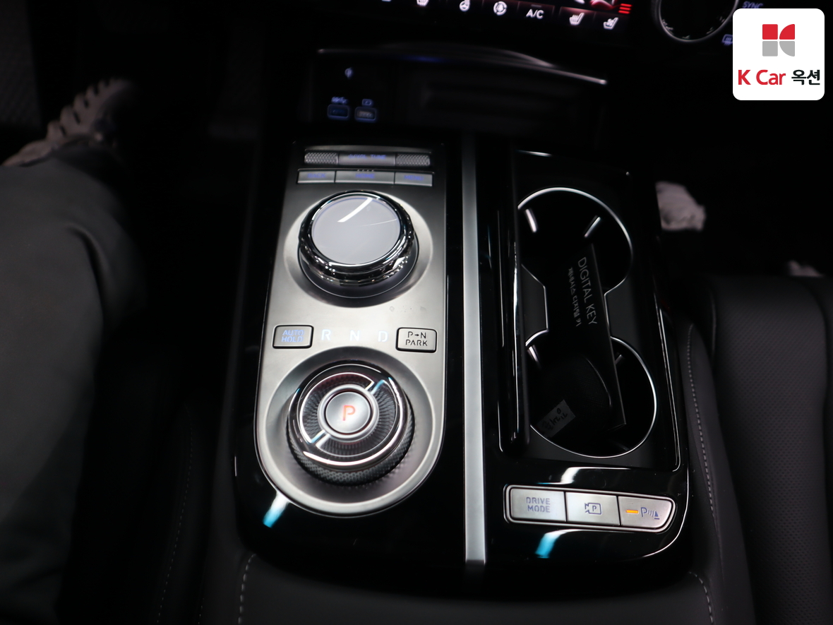 Genesis G80 2024 - Image 16