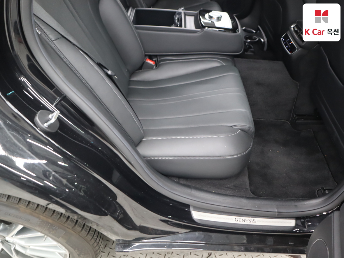 Genesis G80 2024 - Image 30