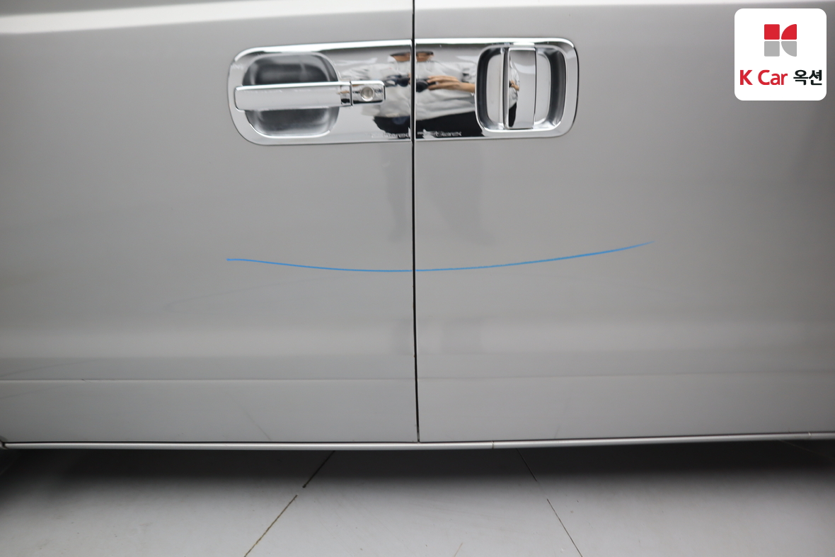 Hyundai Grand Starex 2011 - Image 32