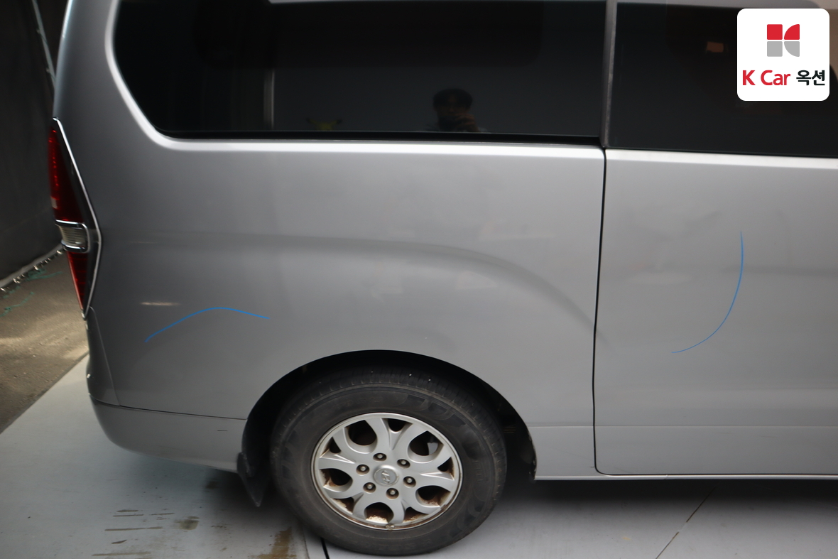 Hyundai Grand Starex 2011 - Image 37