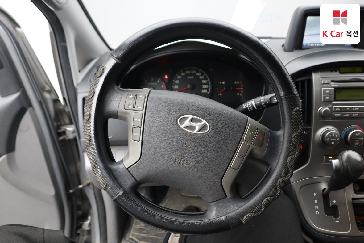 Hyundai Grand Starex 2011 - Image 10